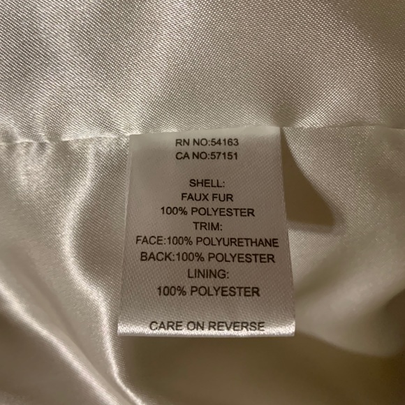 Andrew Marc faux fur leather sides vest cream sz M - Picture 6 of 8